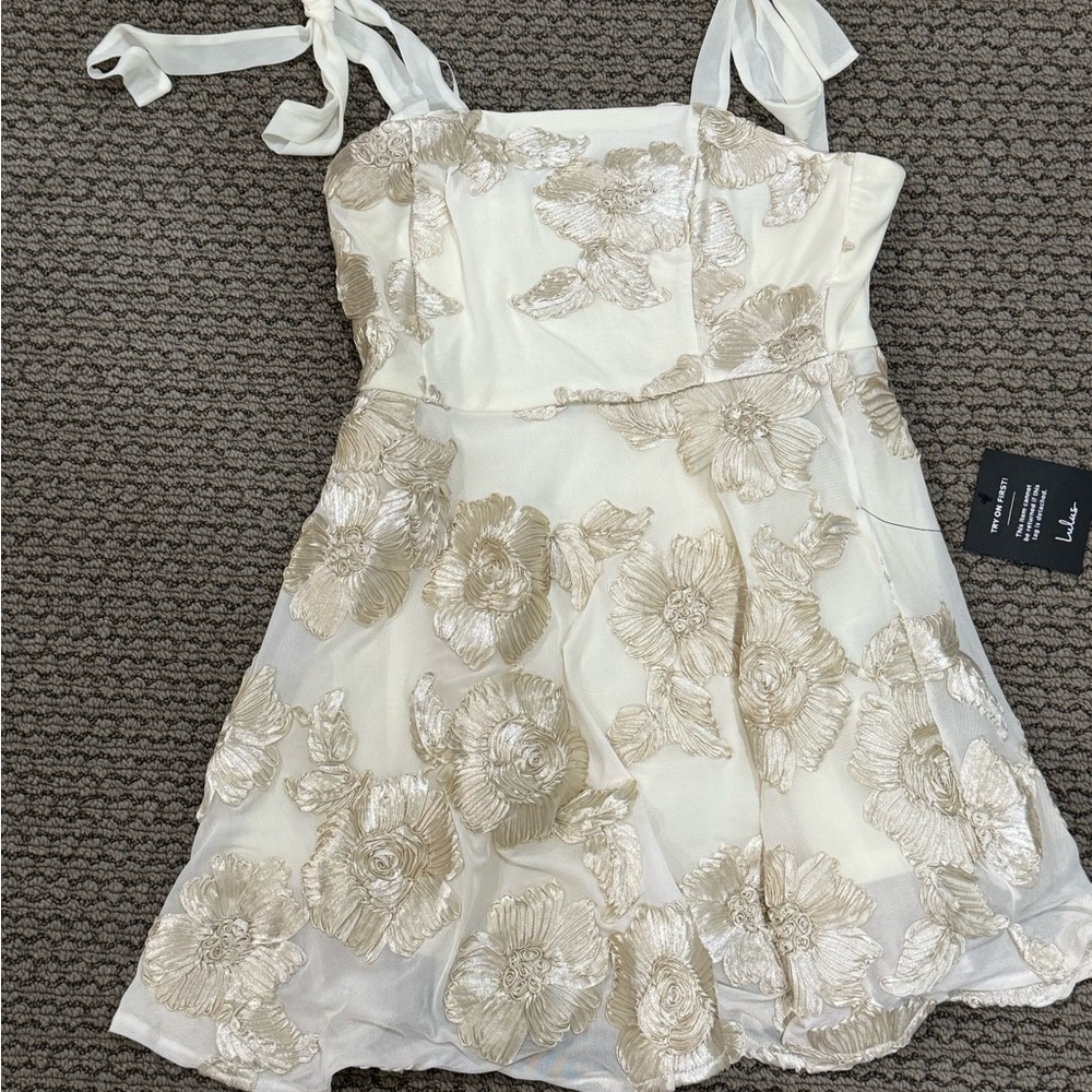 Lulu’s Floral Mini Dress